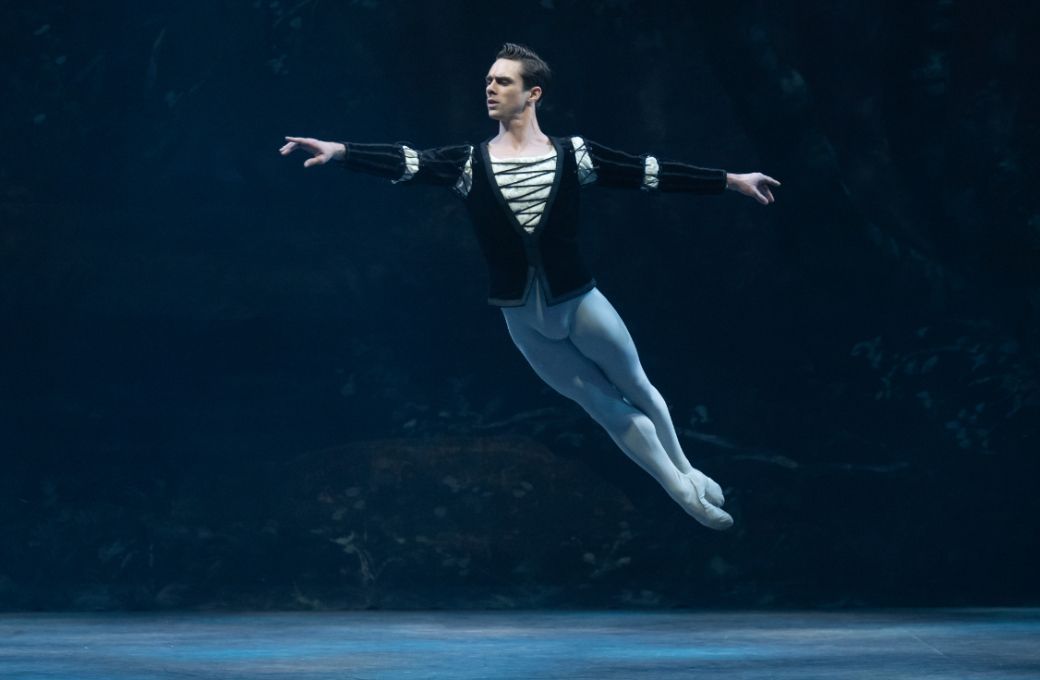 Francesco Gabriele Frola as Albrecht in Mary Skeaping's <i>Giselle</i> © Photography by ASH