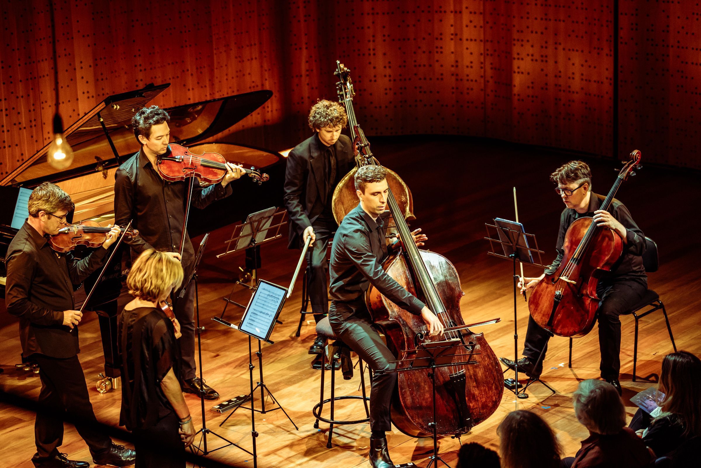Jaan Pallandi and Omega Ensemble &copy; Victor Franowski