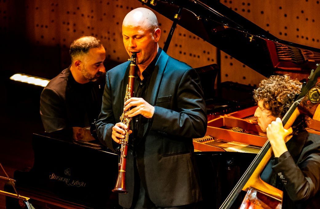 David Rowden and Omega Ensemble &copy; Victor Franowski