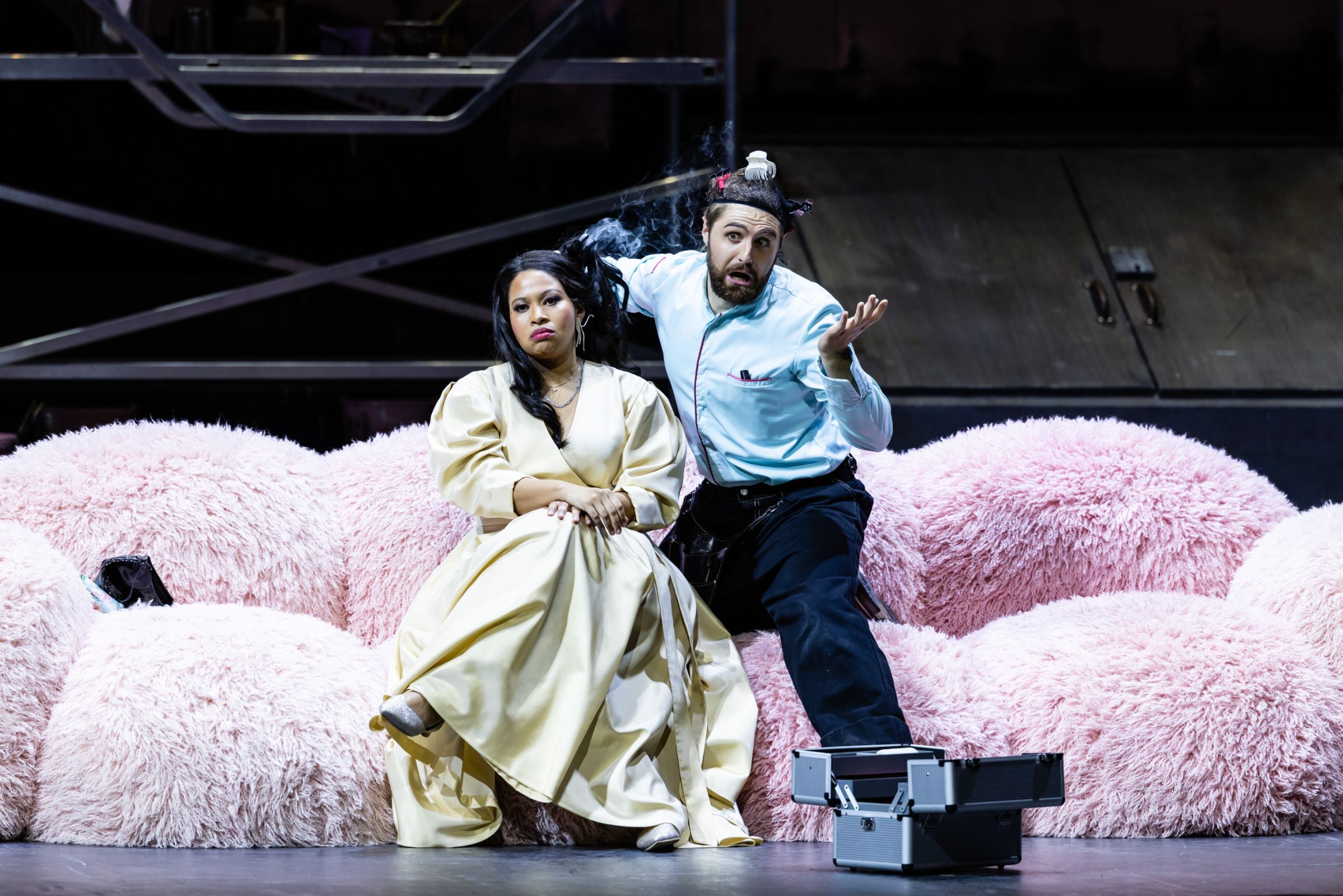 Golda Schultz (Gräfin Almaviva) und Konstantin Krimmel (Figaro) © Geoffroy Schied