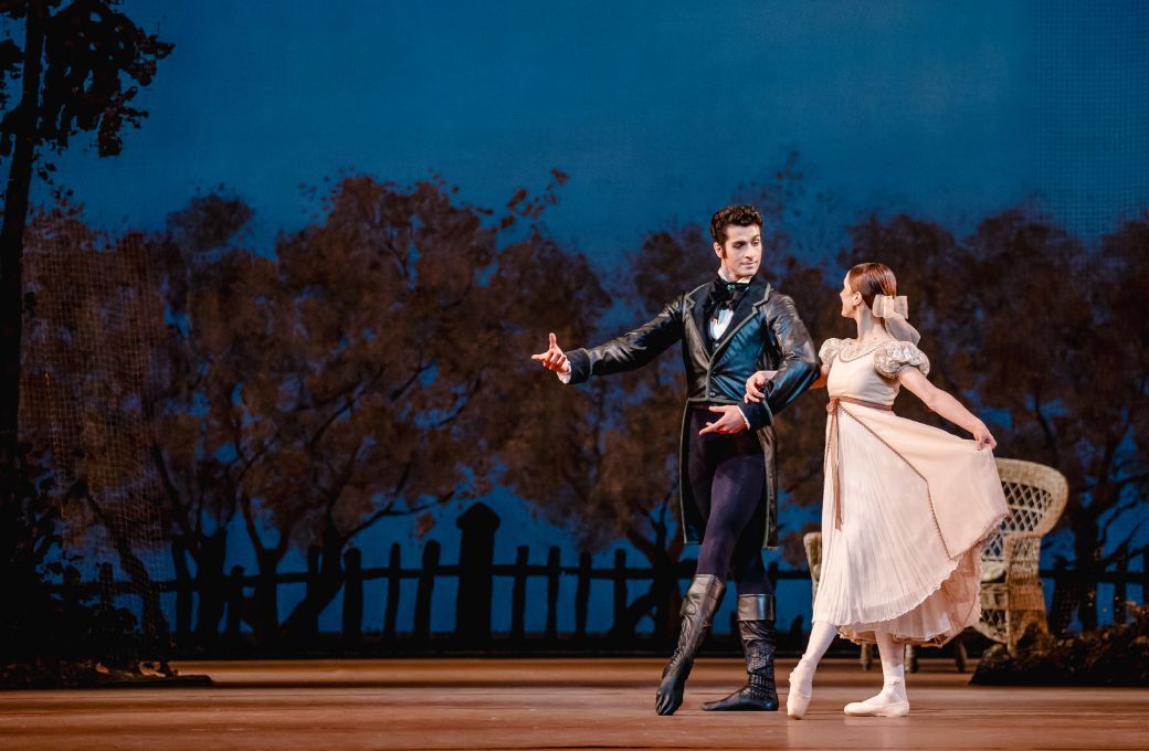 Reece Clarke as Onegin and Marianela Nuñez as Tatiana in John Cranko's <i>Onegin</i> &copy; Andrej Uspenski