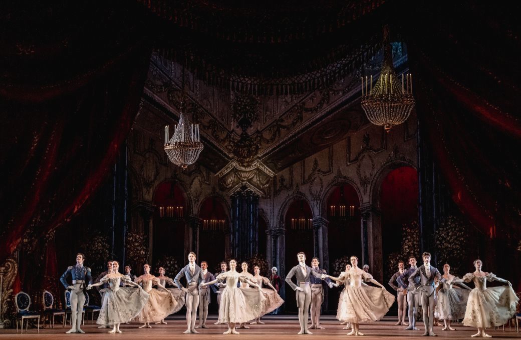 The Royal Ballet in John Cranko's <i>Onegin</i> &copy; Andrej Uspenski