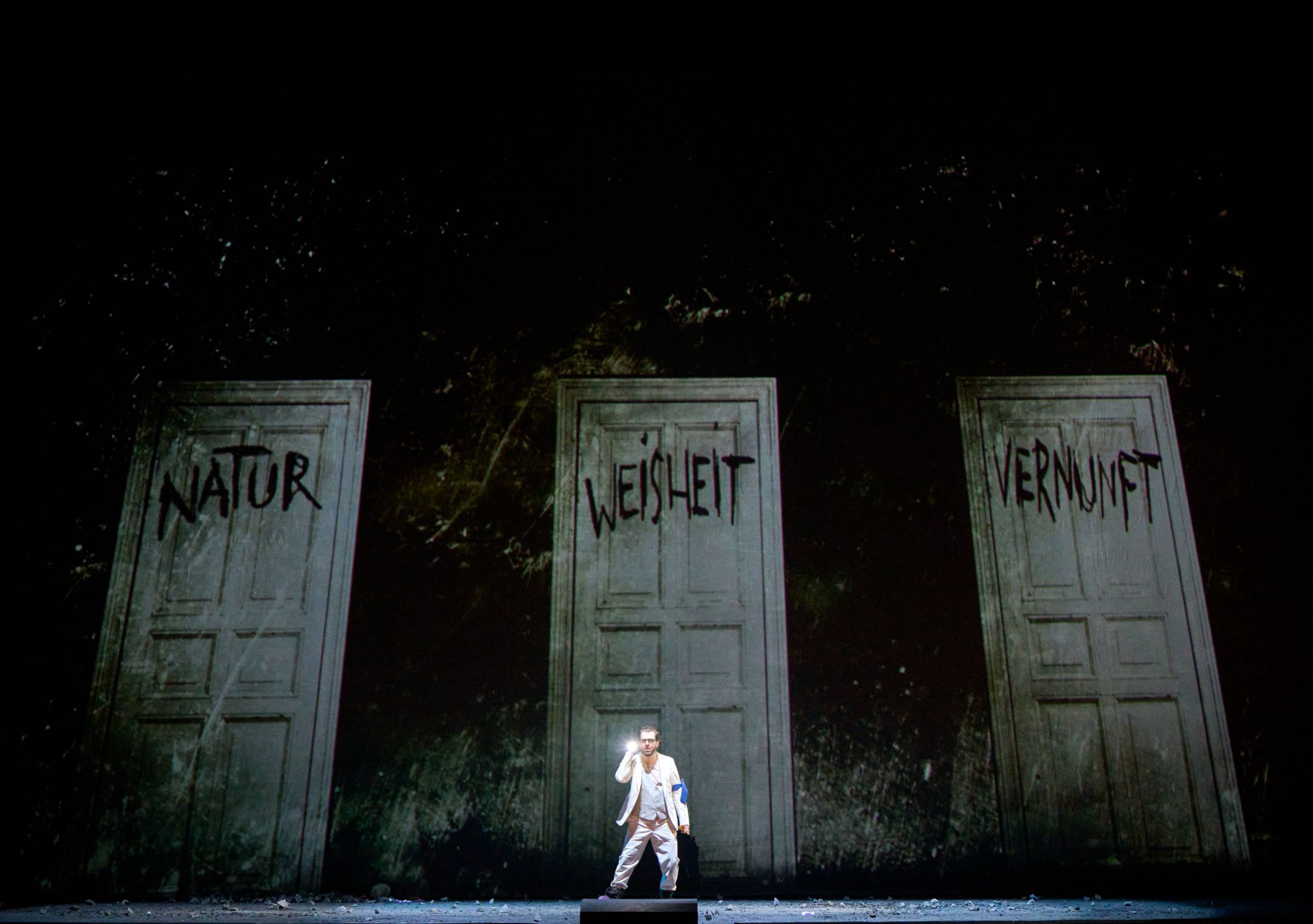 Julian Prégardien in der Neuinszenierung von Barbora Horáková an der Wiener Staatsoper &copy; Wiener Staatsoper | Michael Pöhn