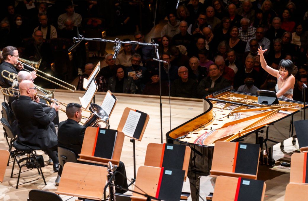 Yuja Wang directs the New York Philharmonic &copy; Chris Lee