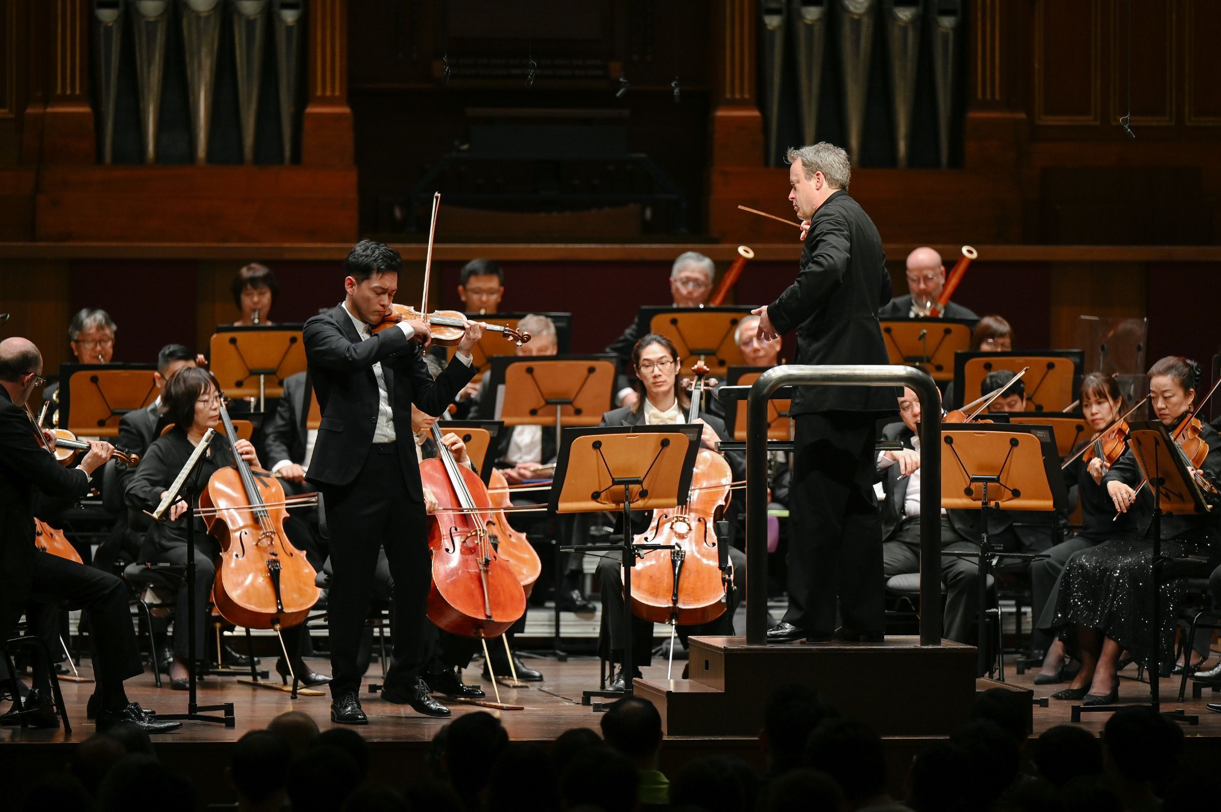 Yu-Chien Benny Tseng, Julian Kuerti and the Singapore Symphony Orchestra &copy; Clive Choo | Singapore Symphony Orchestra