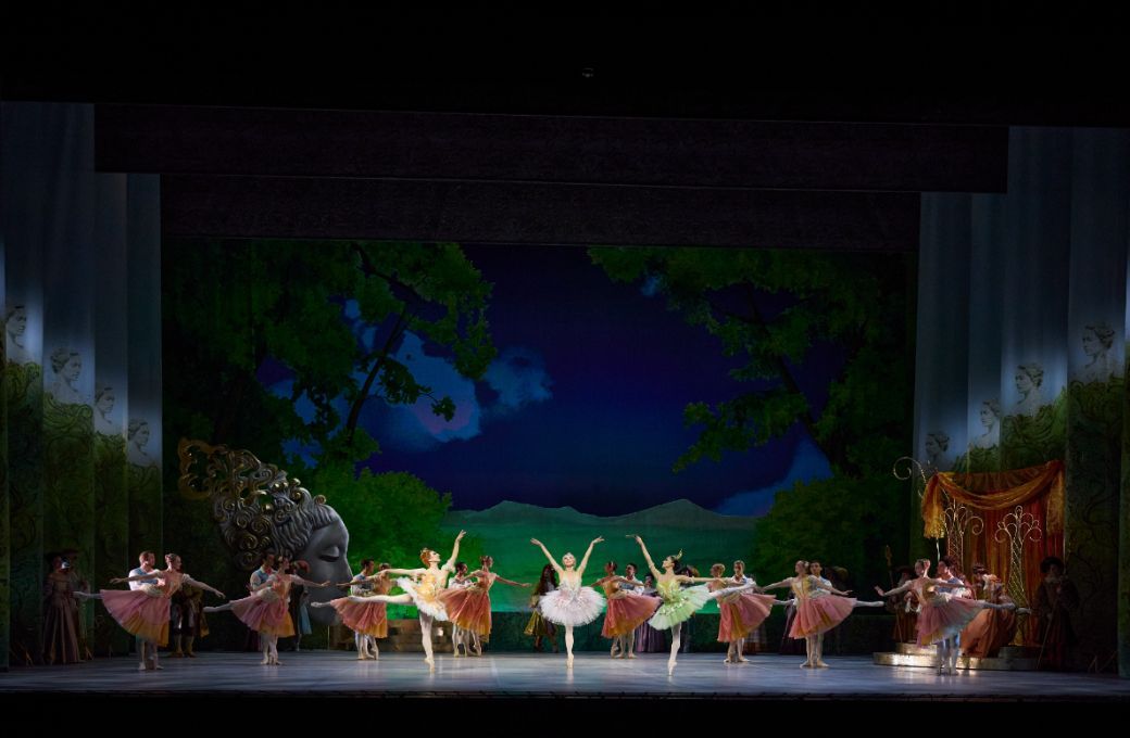 Finnish National Ballet in Javier Torres' <i>The Sleeping Beauty</i> © Jonas Lundqvist