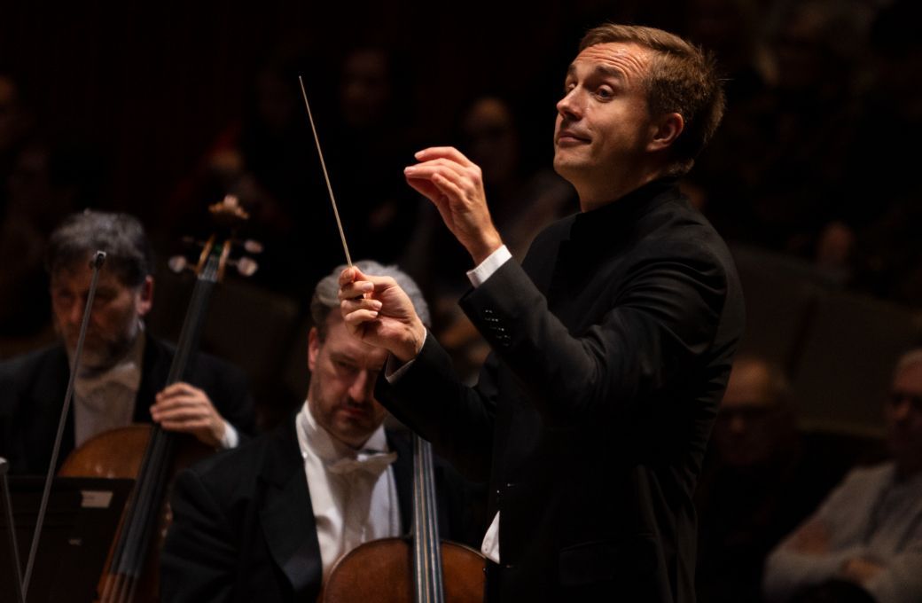 Vasily Petrenko conducts the Royal Philharmonic Orchestra &copy; Frances Marshall