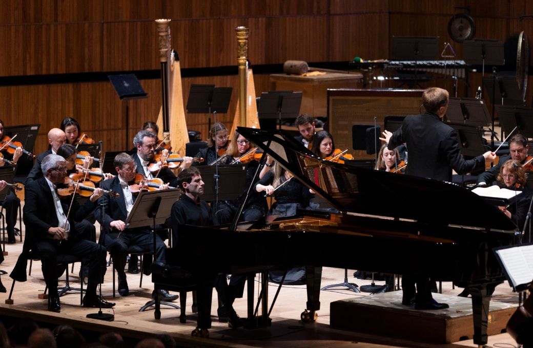 Boris Giltburg, Vasily Petrenko and the Royal Philharmonic Orchestra © Frances Marshall