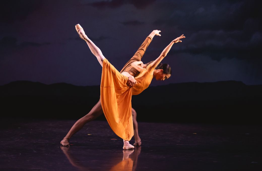 Sarah Chun and Jonathan Hanks in Rudi van Dantzig's <i>Four Last Songs</i> © Emily Nuttall