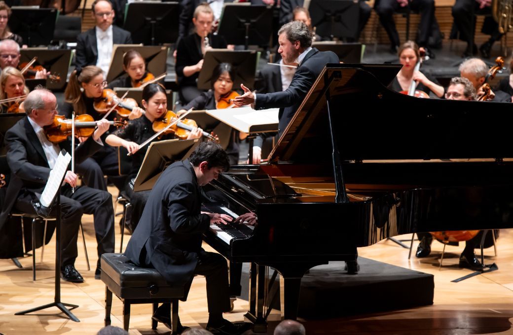 Behzod Abduraimov y la NDR Radiophilharmonie con Stanislav Kochanovsky en la dirección © Festival Internacional de Música de Canarias