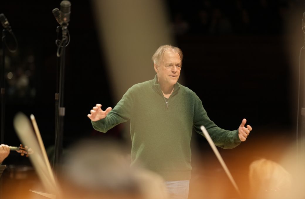 Thomas Hengelbrock en répétition avec l'Orchestre National de France &copy; Christophe Abramowitz / Radio France