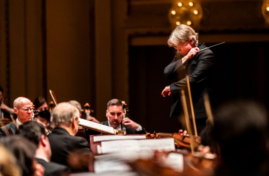 Esa-Pekka Salonen conducts the Chicago Symphony Orchestra &copy; Todd Rosenberg Photography