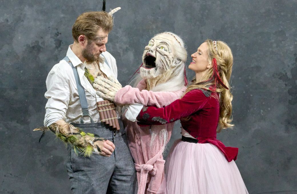 Ludwig Mittelhammer (Papageno) und Ilia Staple (Papagena) © Wiener Staatsoper | Michael Pöhn
