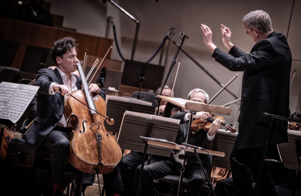 Edgar Moreau y Alexander Liebreich con la Orquesta de Valencia © Live Musica Valencia | Archivo Palau de la Música
