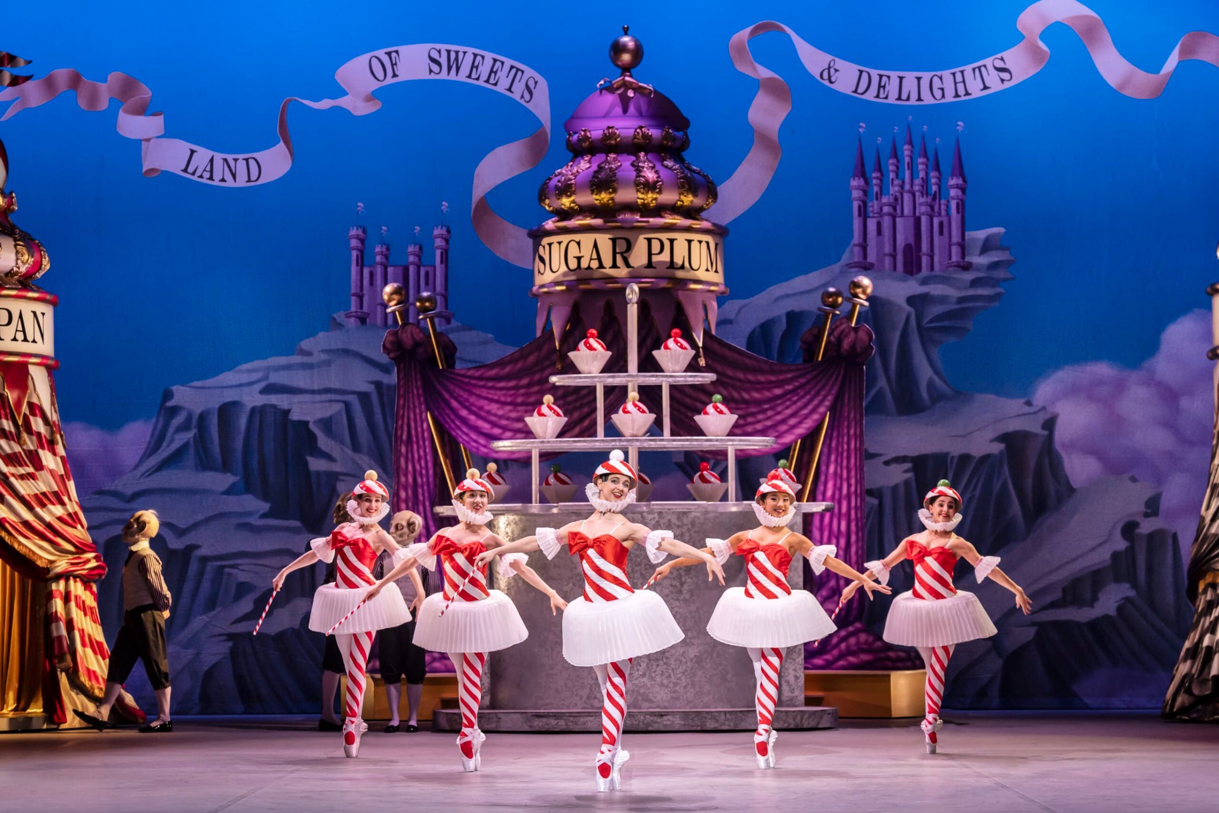 English National Ballet's new <i>Nutcracker</i> &copy; Johan Persson (2024)