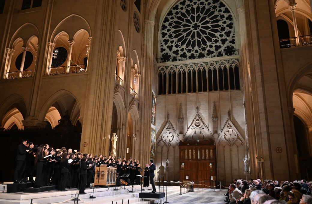 Henri Chalet dirige la Ma&icirc;trise Notre-Dame de Paris et la Ma&icirc;trise de Radio France &copy; Marie-Christine Bertin / Dioc&egrave;se de Paris