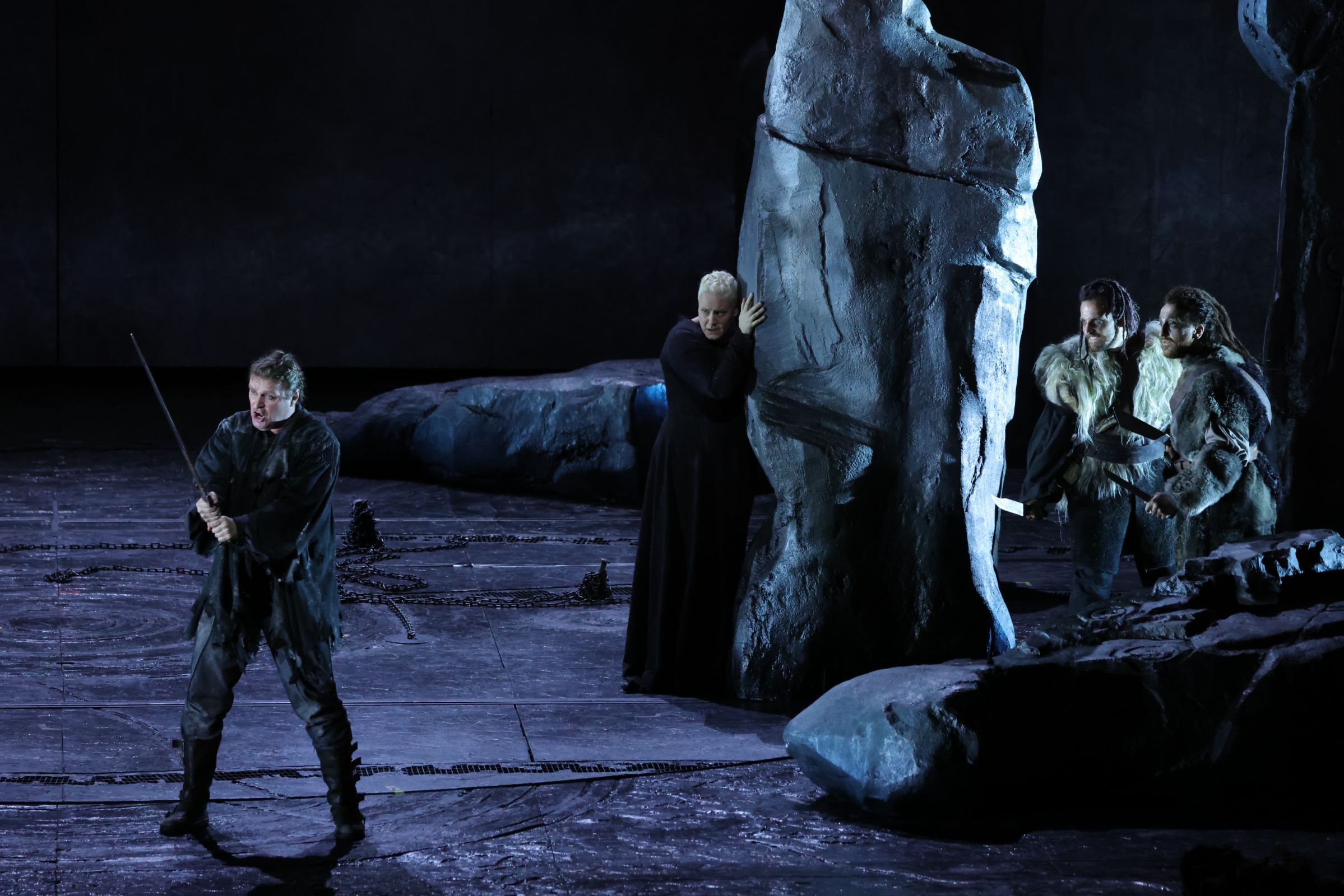 Klaus Florian Vogt (Siegmund) and Elza van den Heever (Sieglinde) &copy; Teatro alla Scala | Brescia e Amisano