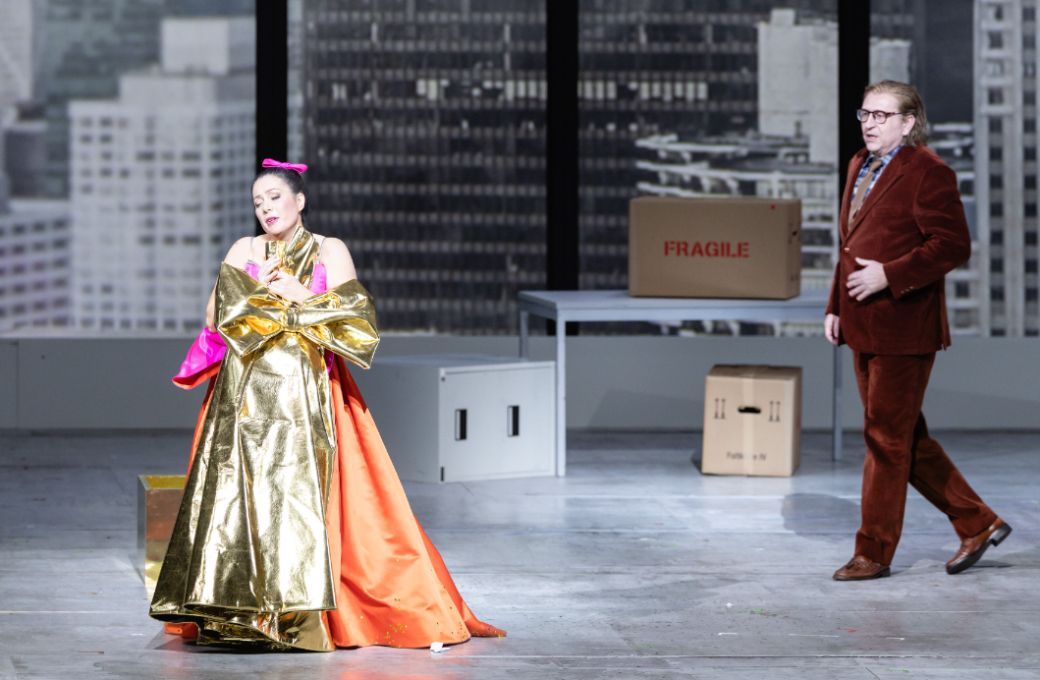 Manuela Uhl (Danae) und Andreas Schager (Midas) © Geoffroy Schied
