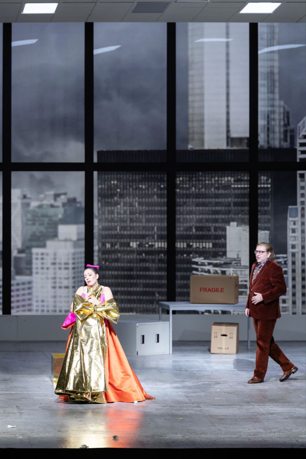 Manuela Uhl (Danae) und Andreas Schager (Midas) © Geoffroy Schied