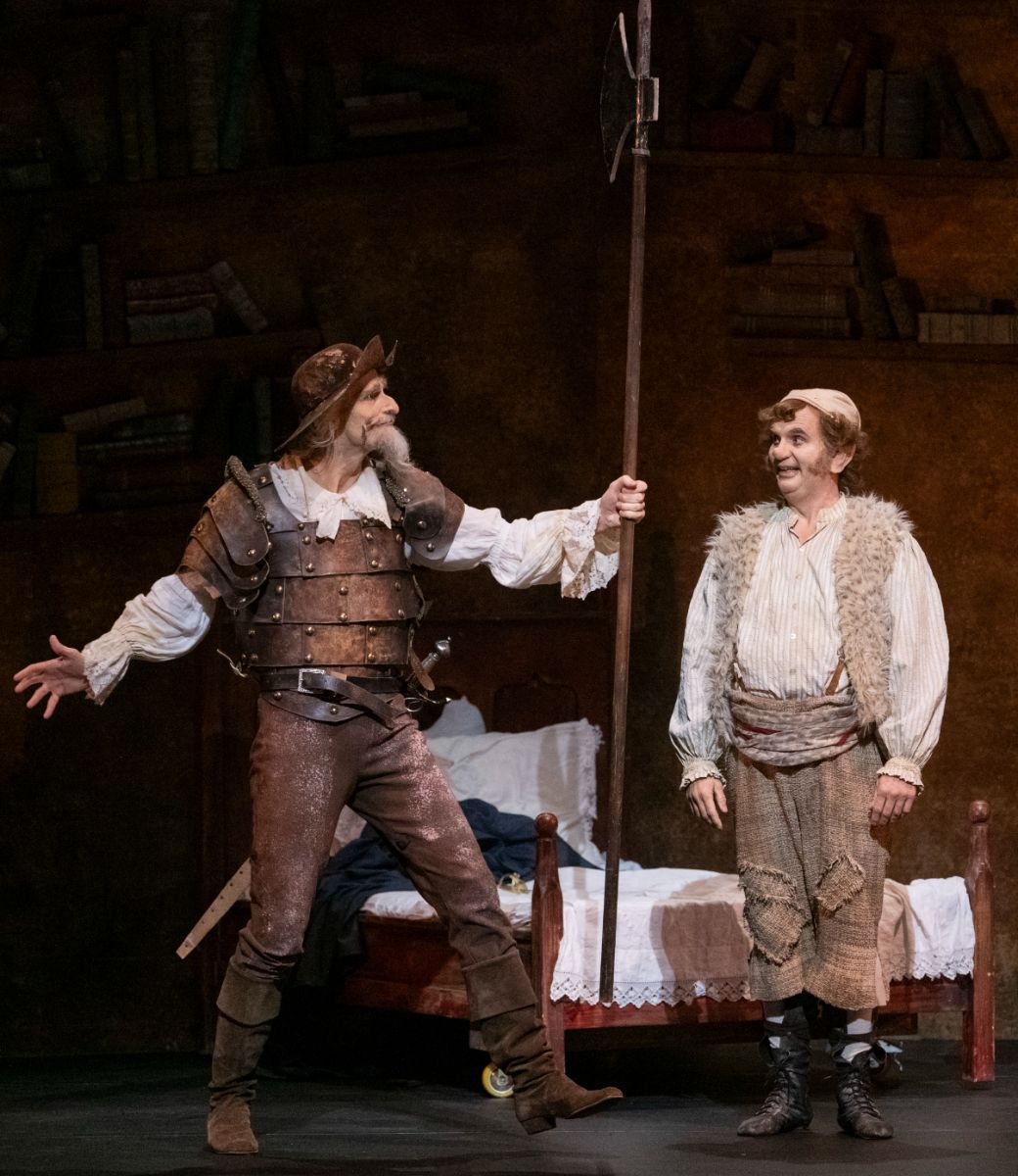 Ole Willy Falkhaugen as Don Quixote and Niklas Gundersen as Sancho Panza in <i>Don Quixote</i> © Erik Berg