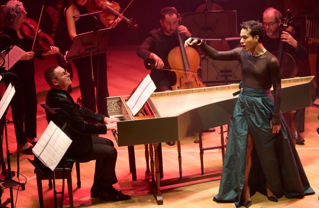 Samuel Mariño and the Australian Brandenburg Orchestra &copy; Laura Manariti