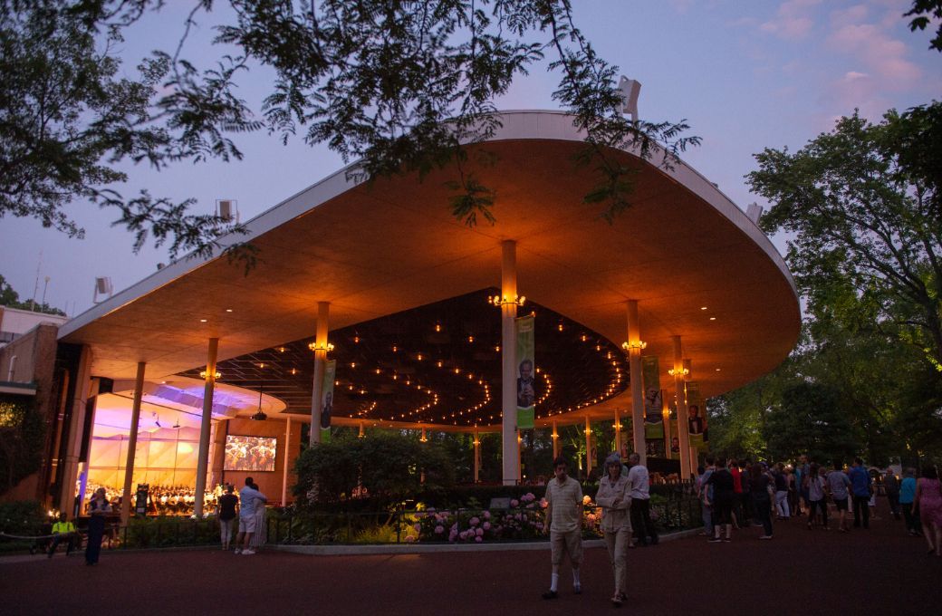 Chicago Symphony Orchestra perform at Ravinia Festival Pavilion &copy; Ravinia Festival