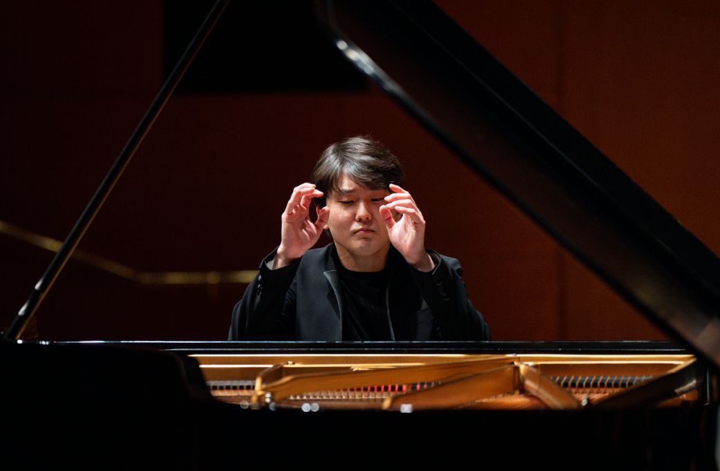 Seong-Jin Cho &copy; Elizabeth Asher , courtesy of the Los Angeles Philharmonic Association