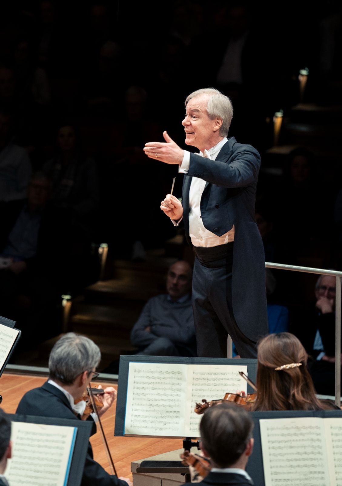David Robertson conducts the Berliner Philharmoniker &copy; Lena Laine