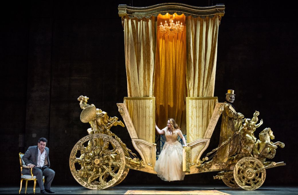Saimir Pirgu (Chevalier des Grieux) und Elena Stikhina (Manon Lescaut) &copy; Toni Suter