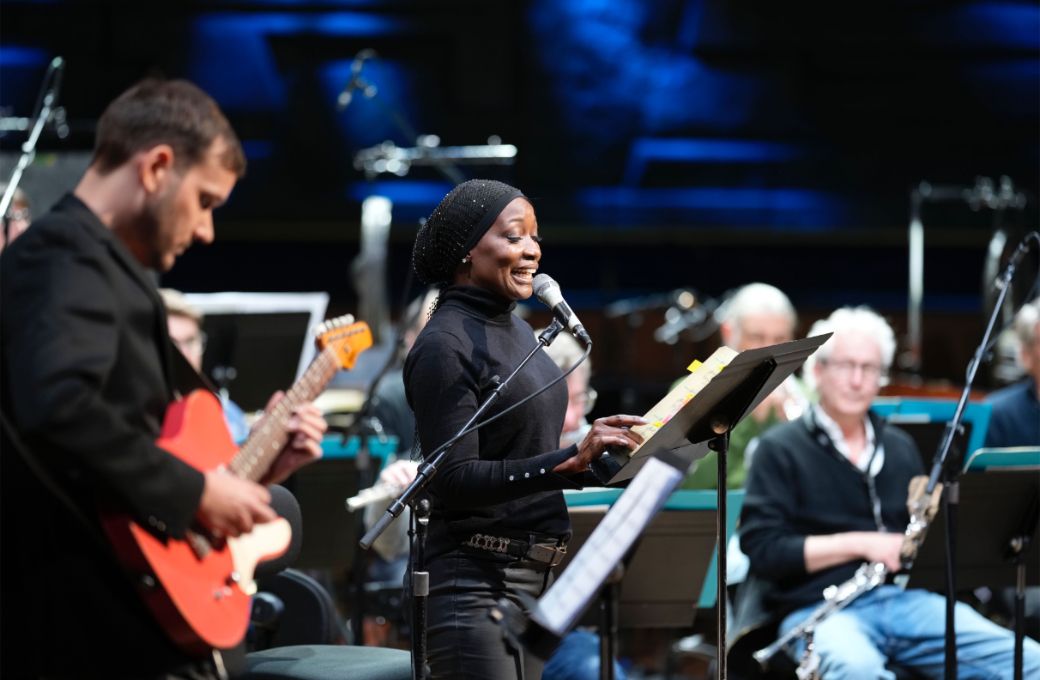 Della Miles et l'Ensemble Modern au Festival Pr&eacute;sences &copy; Christophe Abramowitz / Radio France