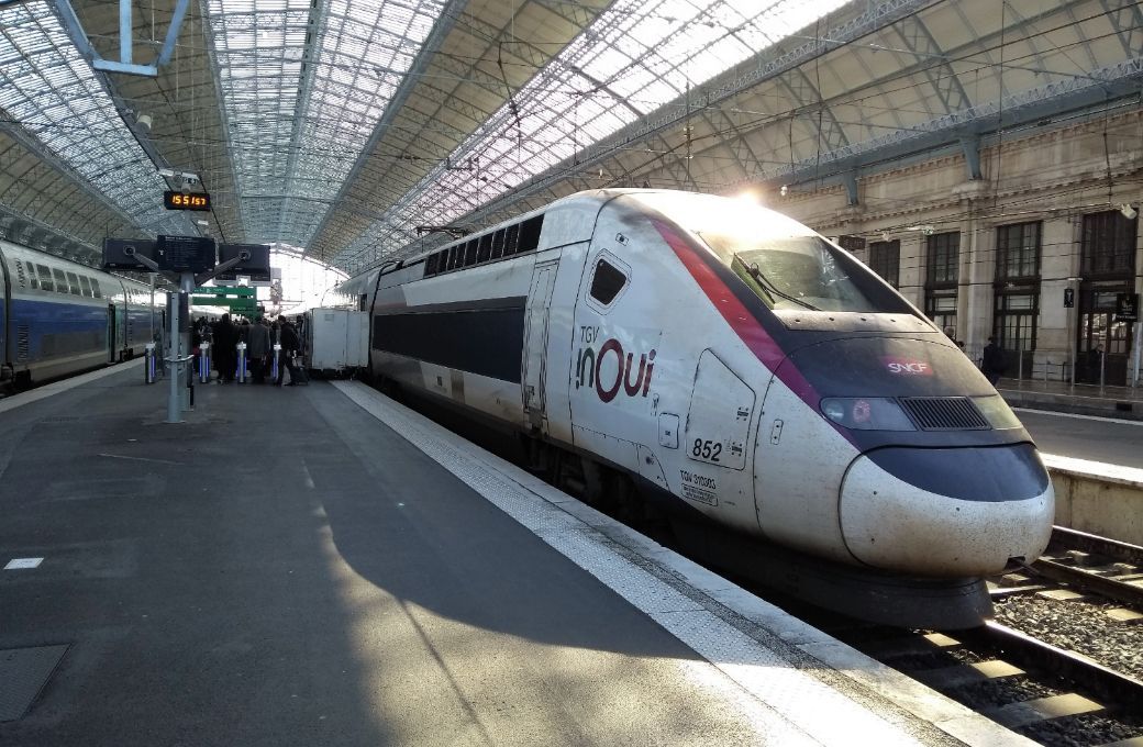 TGV train at Bordeaux &copy; Patrick Janicek | Flickr