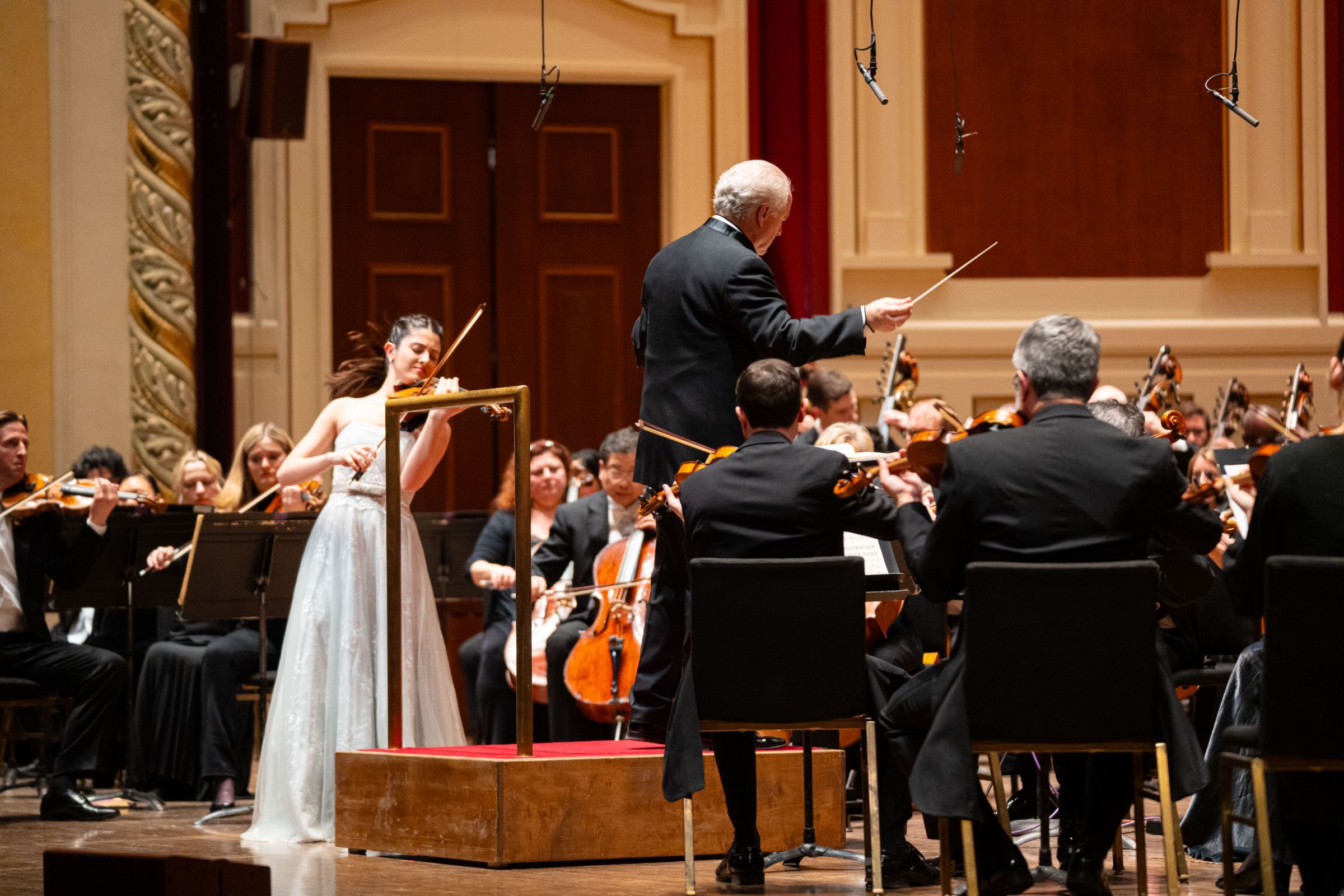 María Dueñas, Manfred Honeck and the Pittsburgh Symphony Orchestra &copy; J Milteer Photography | Pittsburgh Symphony Orchestra