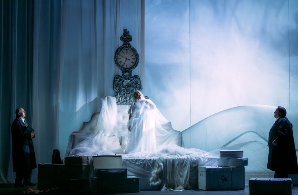 Mark Le Brocq (V&iacute;tek) and Orla Boylan (Emilia Marty) &copy; Mihaela Bodlovic