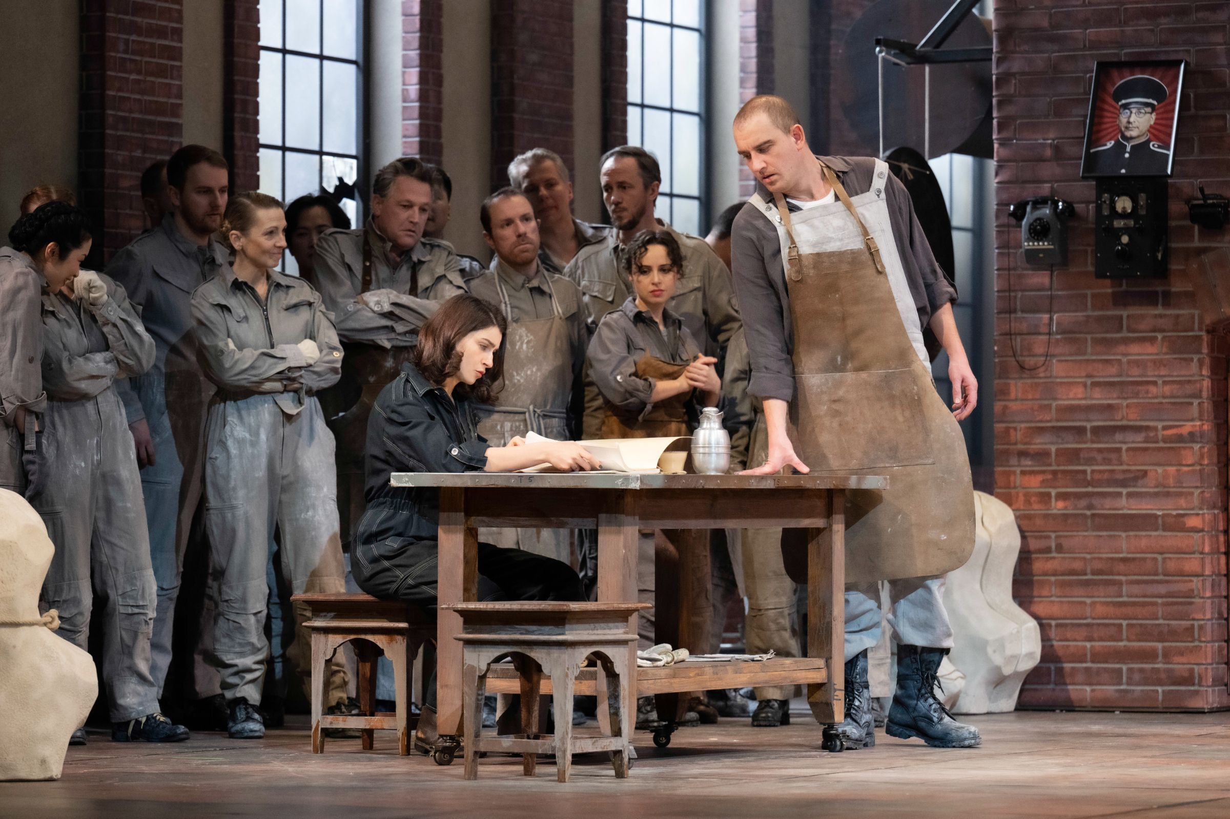 Asmik Grigorian (Norma), Tareq Nazmi (Oroveso) and ensemble &copy; Monika Rittershaus
