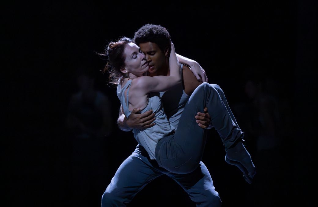 Kristen McNally and Marcelino Samb&eacute; in Crystal Pite's <i>Light of Passage</i> &copy; Camilla Greenwell