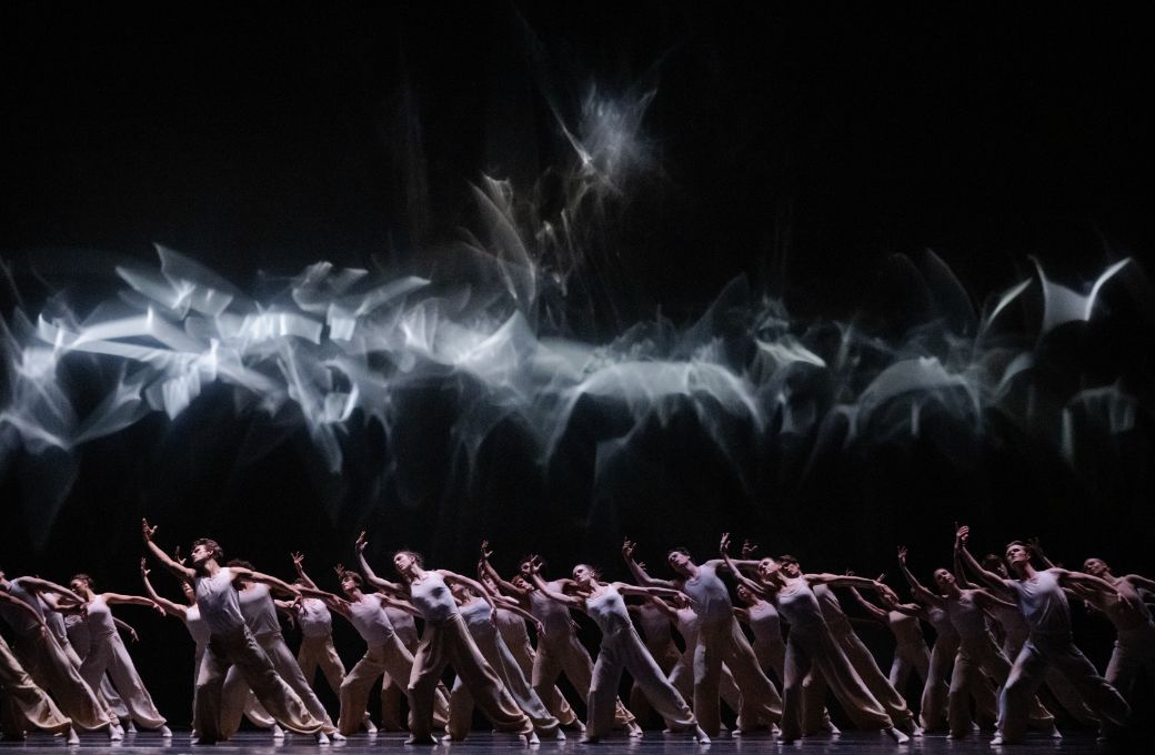 Artists of The Royal Ballet in Crystal Pite's <i>Light of Passage</i> &copy; Camilla Greenwell