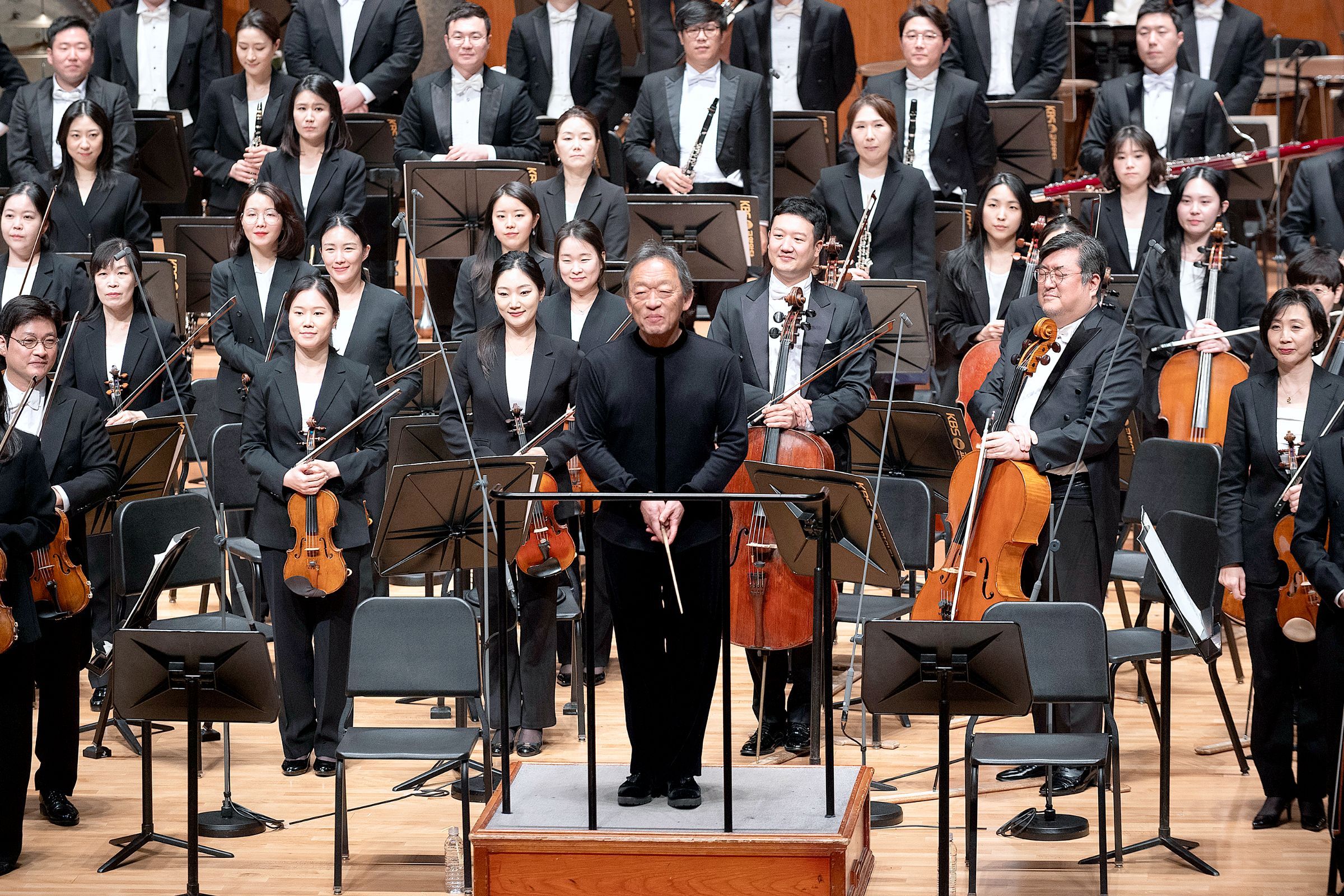 Myung-whun Chung and the KBS Symphony Orchestra © Lee Sang-hoon, courtesy of the KBS Symphony Orchestra