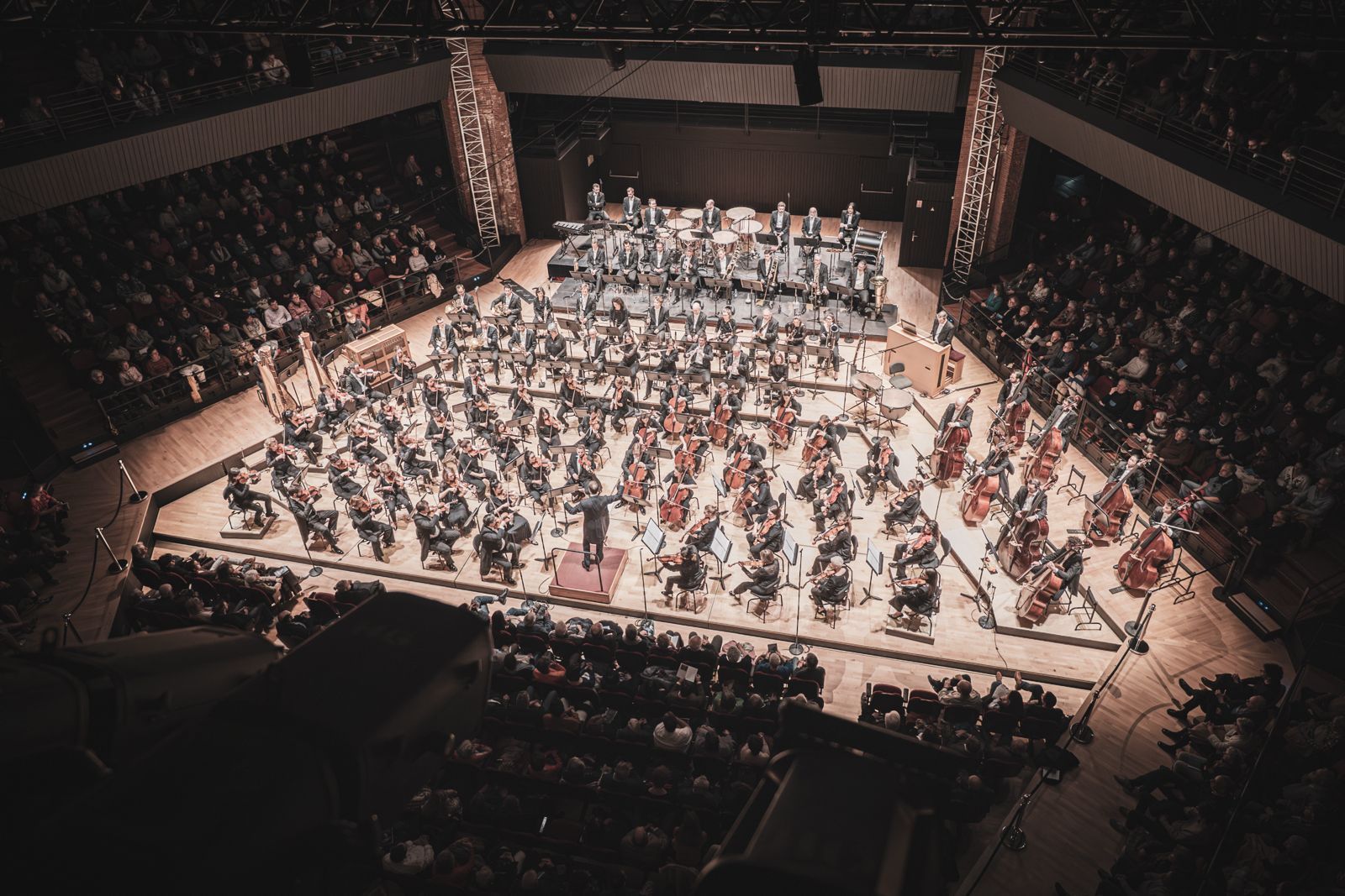 Constantin Trinks et l'ONCT dans la Halle aux grains &copy; Romain Alcaraz