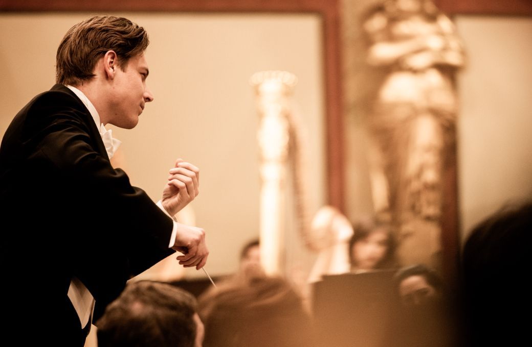 Klaus Mäkelä conducts the Orchestre de Paris &copy; Julia Wesely