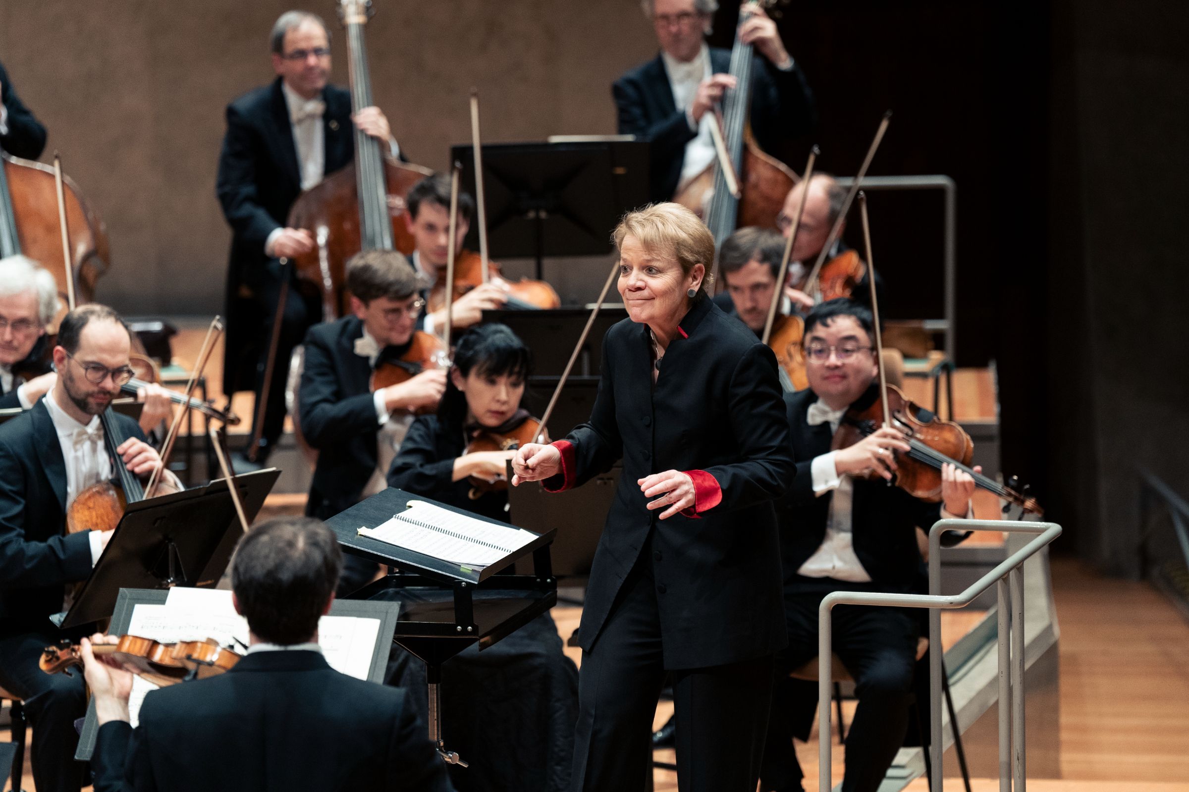 Marin Alsop conducts the Berliner Philharmoniker &copy; Lena Laine