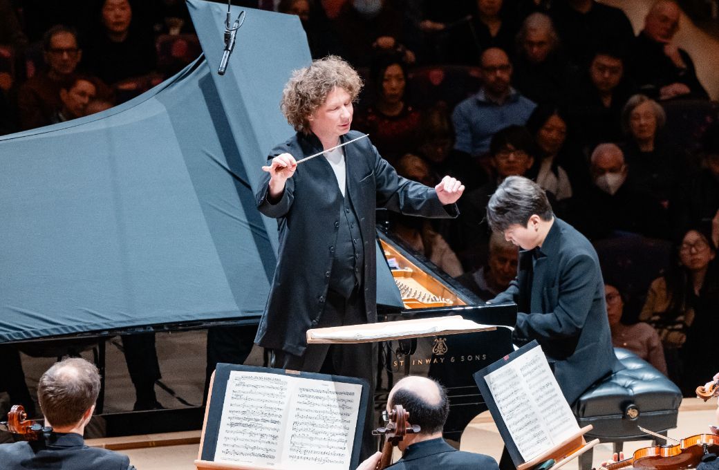Santtu-Matias Rouvali, Seong-Jin Cho and the New York Philharmonic &copy; Brandon Patoc