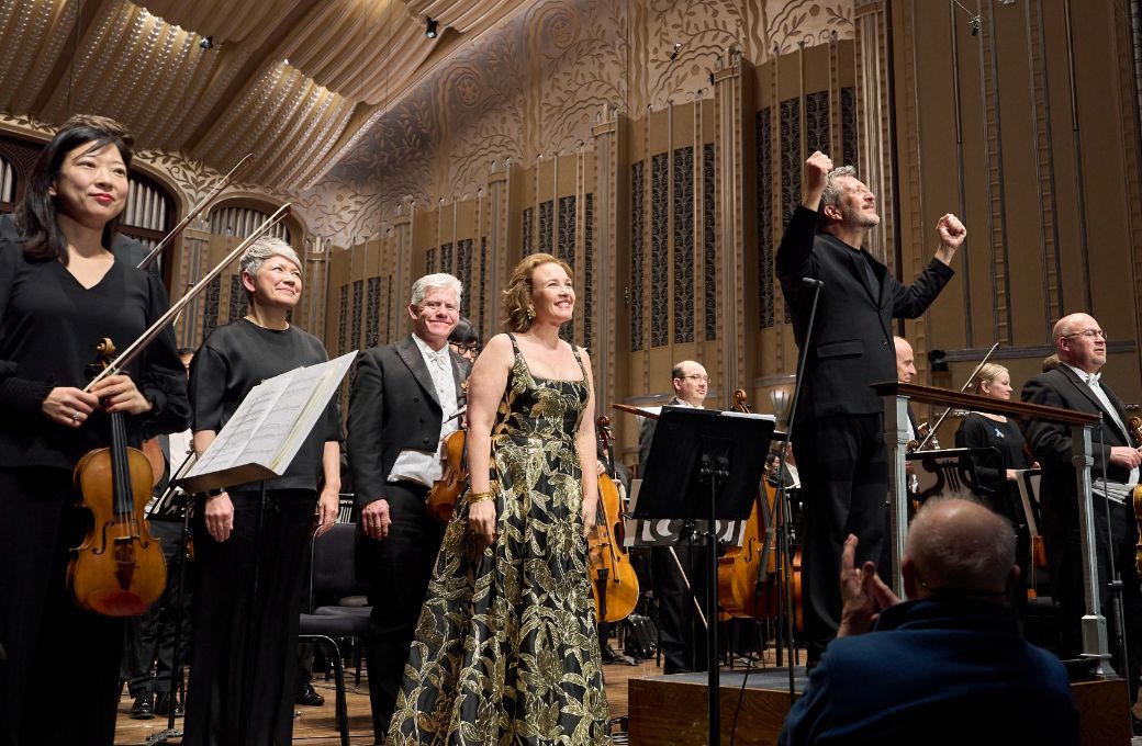 Sasha Cooke, Thomas Adès and The Cleveland Orchestra &copy; Roger Mastroianni, courtesy of The Cleveland Orchestra