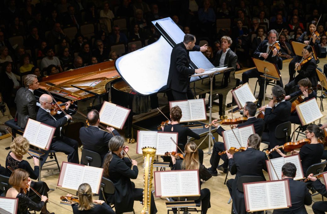 Arthur Jussen, Lucas Jussen, Andris Nelsons y la Orquesta de la Gewandhaus &copy; Rafa Mart&iacute;n | Iberm&uacute;sica