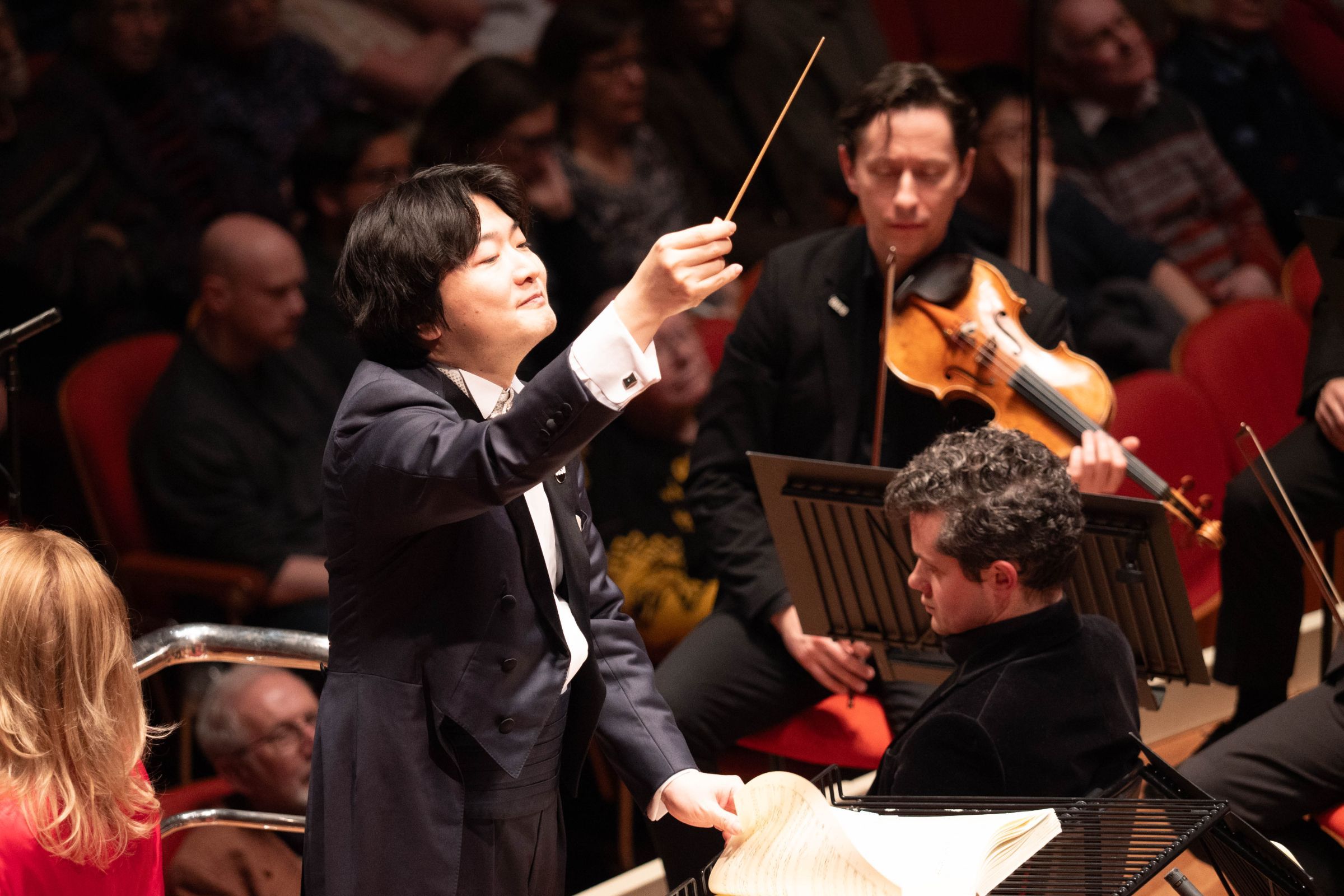 Kazuki Yamada conducts the City of Birmingham Symphony Orchestra © Jonathan Ferro