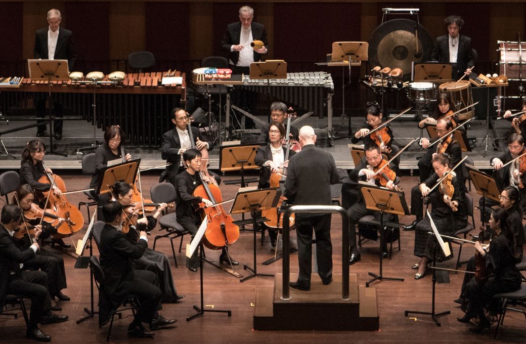 Hans Graf conducts the Singapore Symphony Orchestra © Jack Yam | Singapore Symphony Orchestra