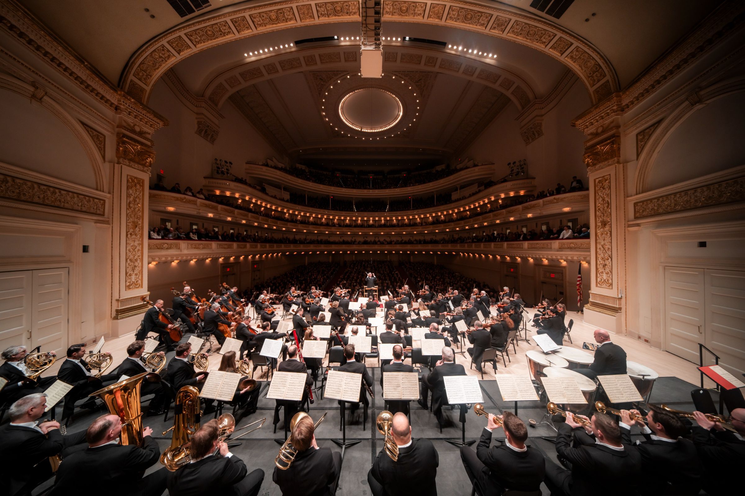 Riccardo Muti conducts the Vienna Philharmonic in Carnegie Hall © Chris Lee