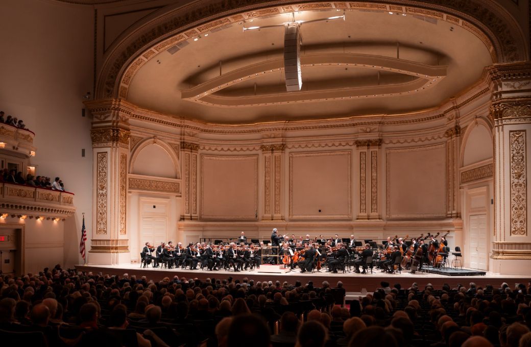 Riccardo Muti conducts the Vienna Philharmonic in Carnegie Hall &copy; Chris Lee