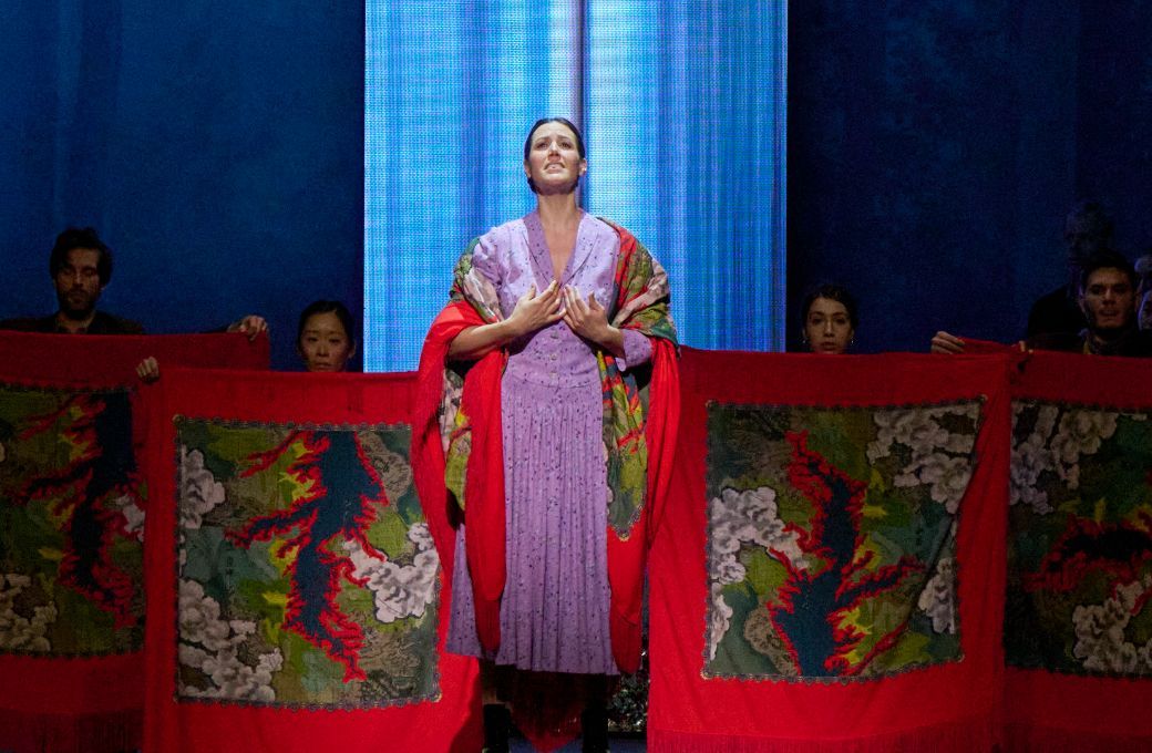 Federica Lombardi (Norma) in &bdquo;Casta Diva&rdquo; &copy; Wiener Staatsoper | Michael P&ouml;hn