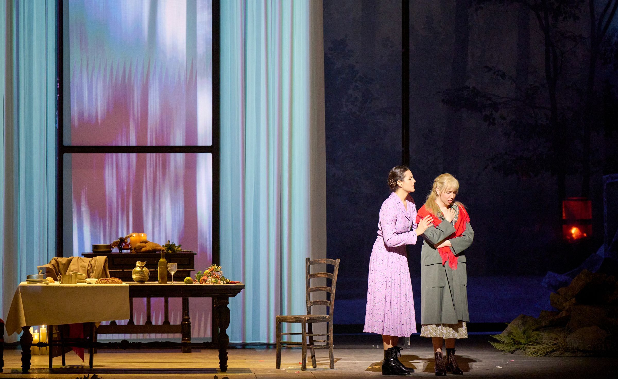 Federica Lombardi (Norma) und Vasilisa Berzhanskaya (Adalgisa) &copy; Wiener Staatsoper | Michael Pöhn