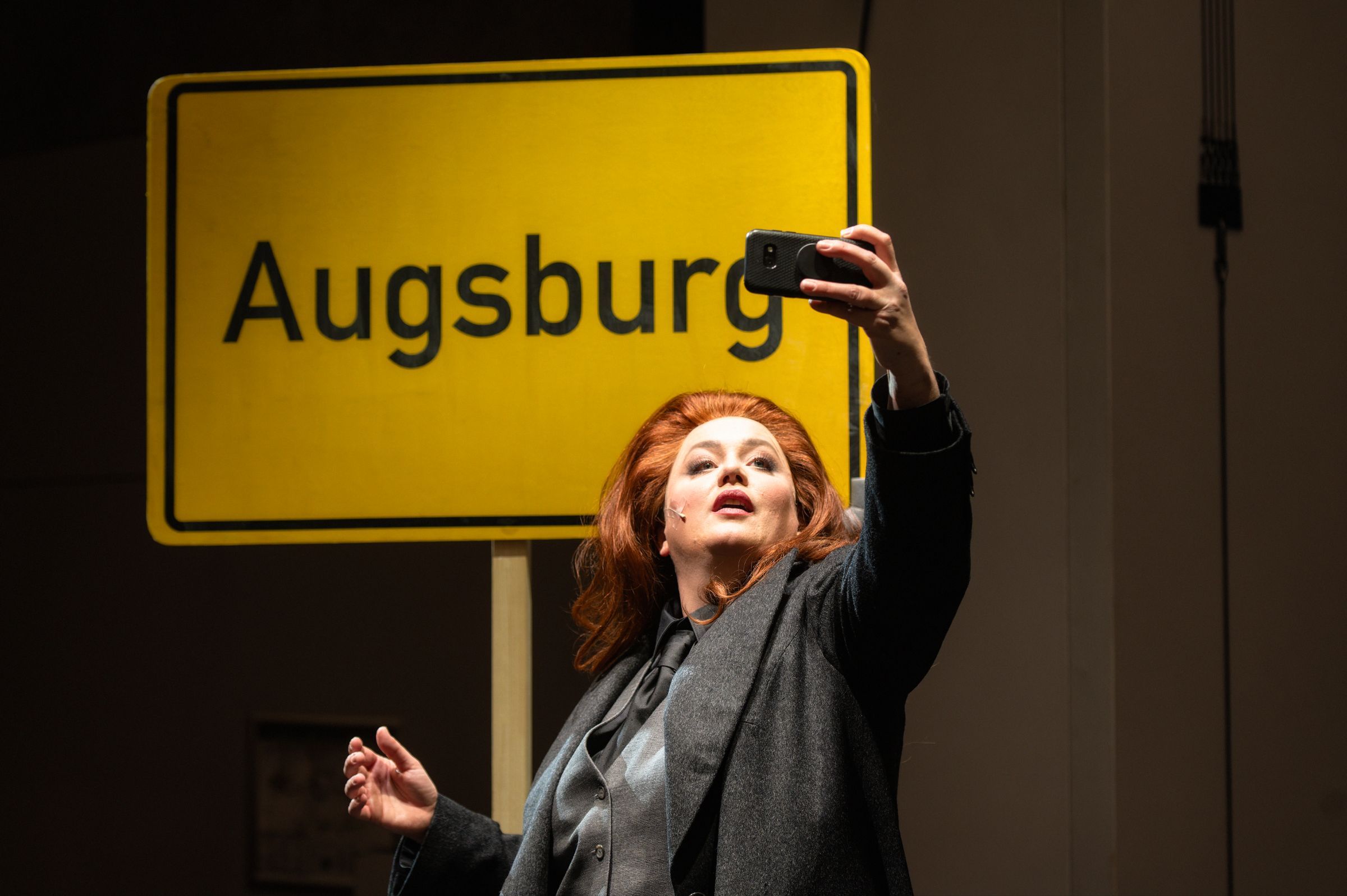 Kate Allen (Leokadia Begbick) &copy; Jan-Pieter Fuhr